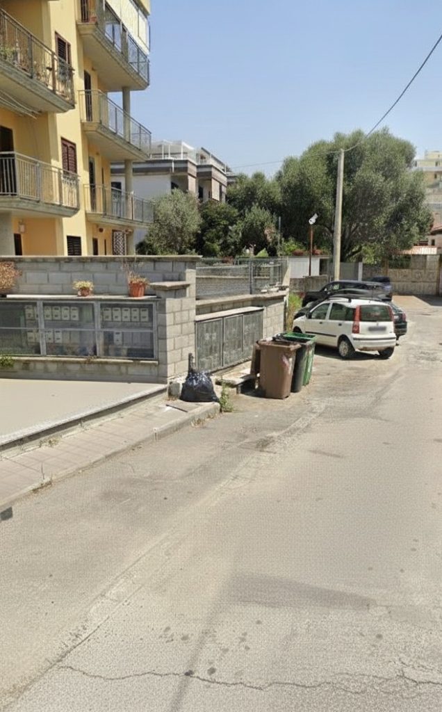 Lite tra vicini nel sangue: accoltellati padre e figlio a Pagani