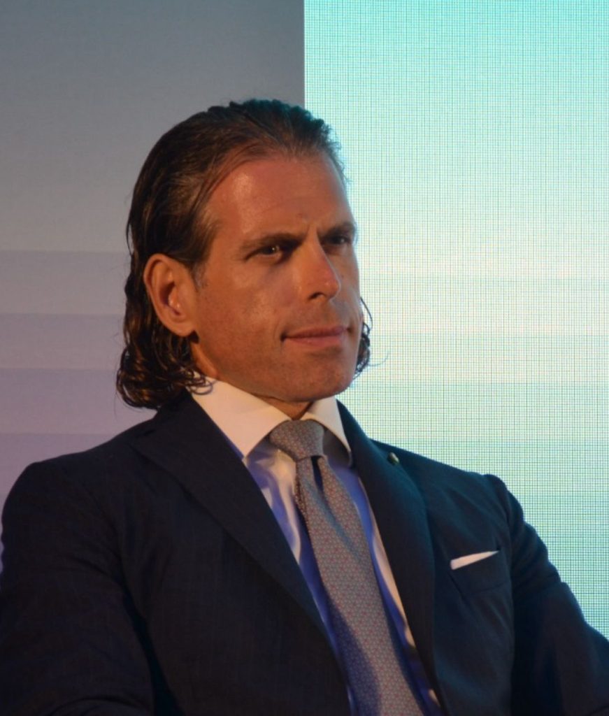 De Rosa condivide la nuova bussola di Bill Gates