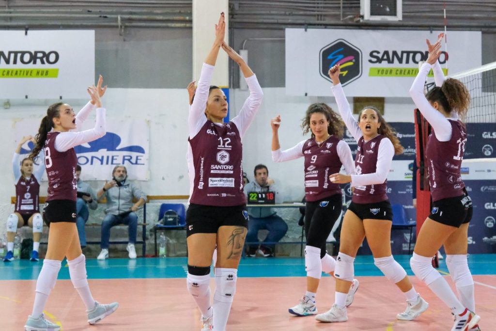 Santoro Creative Hub Salerno, derby inedito a Torre Annunziata