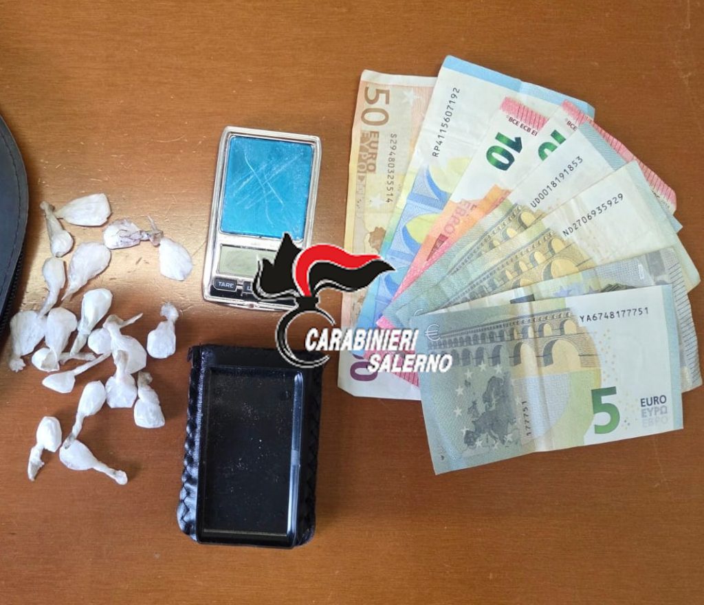 Pontecagnano Faiano, arrestato per droga: trovato con cocaina e materiale per lo spaccio