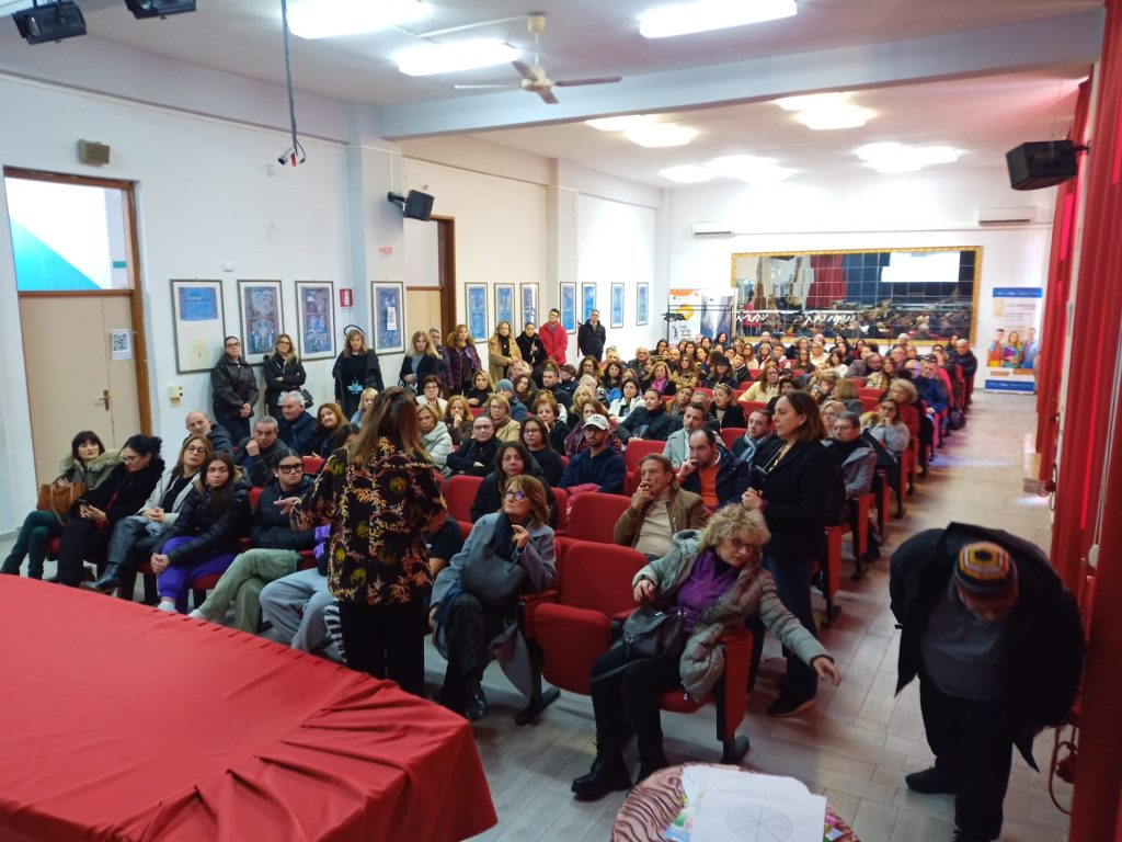 Scuola “smembrata”, scoppia la rivolta a Salerno