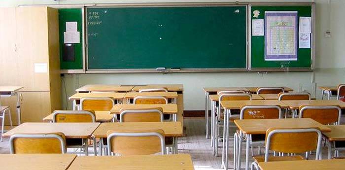 Eboli: due undicenni bullizzano l’insegnante