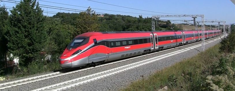 Salerno, treni e aerei: il salasso natalizio