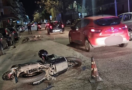 Salerno, scontro tra due scooter: quattro feriti