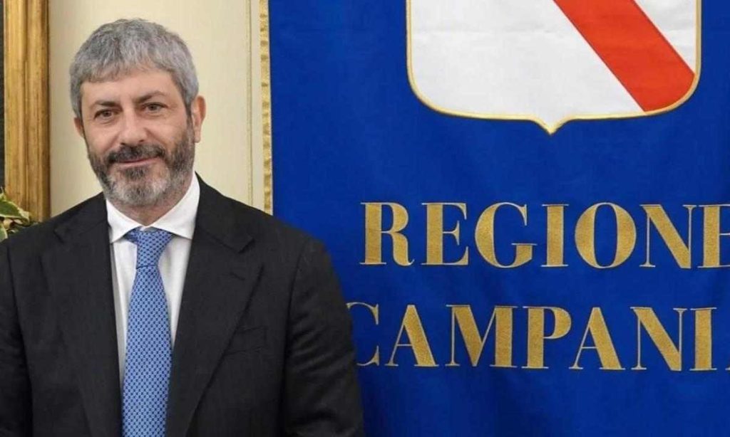 Regione Campania, Fico si prende altro tempo per la Giunta
