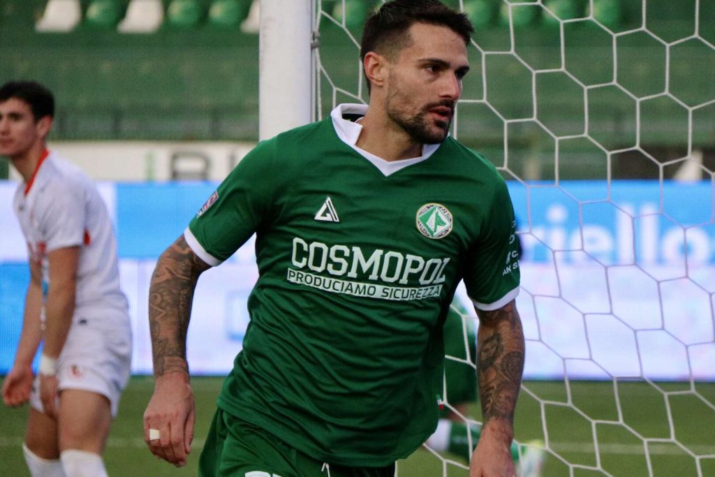 La Salernitana rilancia per Lescano