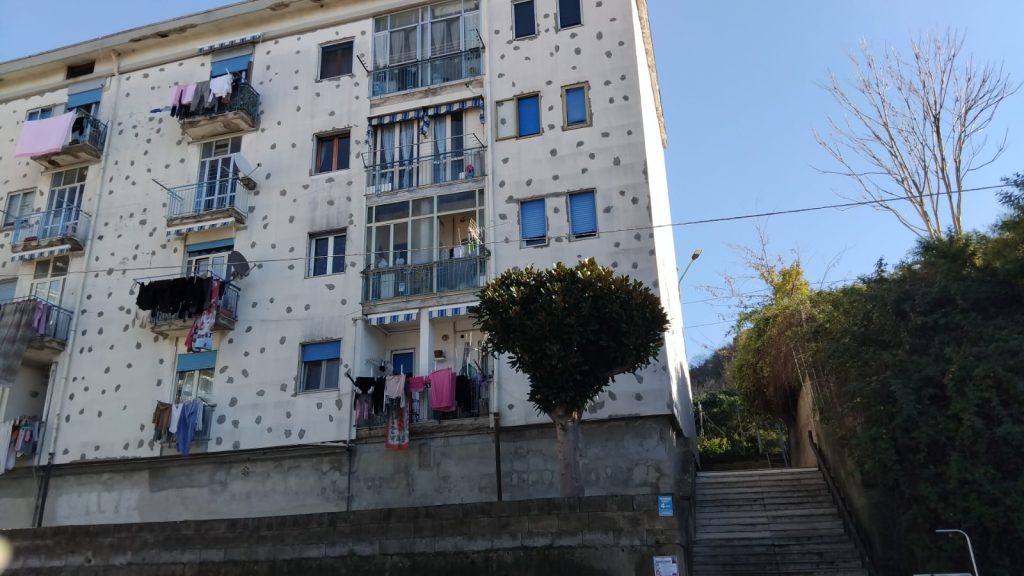 Salerno, emergenza alloggi popolari: venti famiglie senza diritti