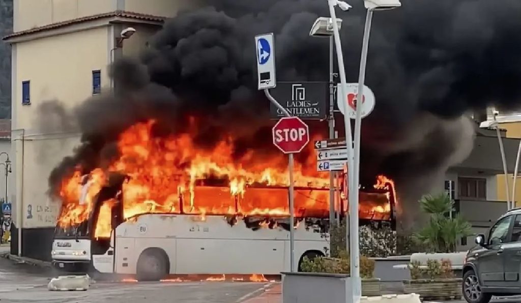 Scontri tra ultras a Pagani, condanne confermate