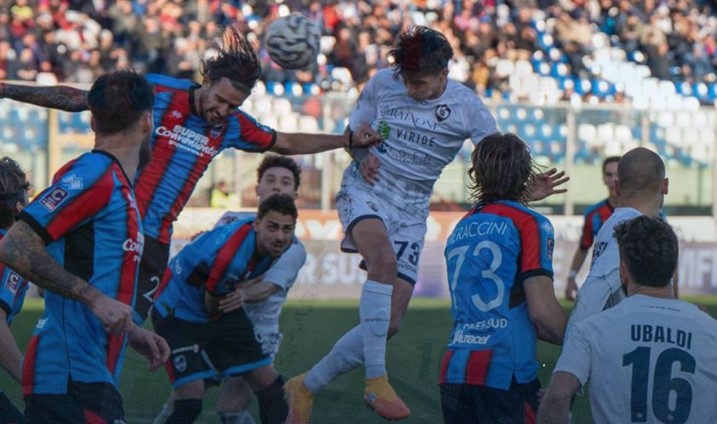 Catania-Cavese, i metelliani beffati nel finale