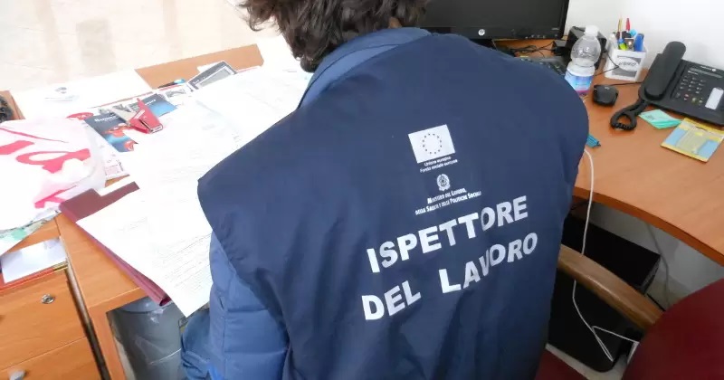 Eboli, ispettori nel cantiere: espulsa un’azienda
