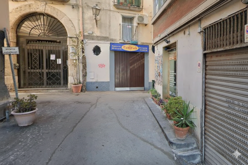 Salerno, due pistolettate nella movida: è giallo