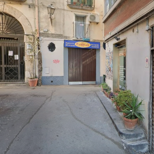 Salerno, due pistolettate nella movida: è giallo