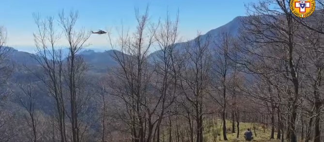 Fisciano, cade in un dirupo durante sopralluogo: ferito