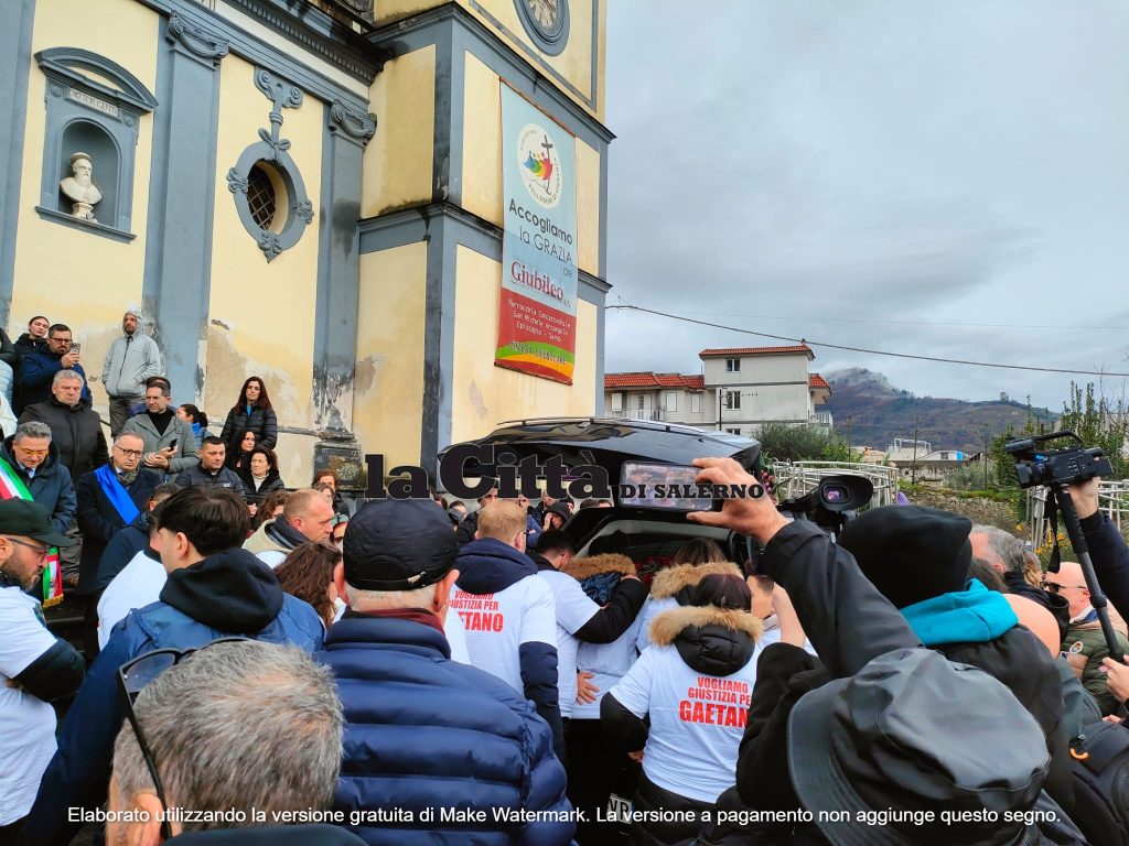 Sarno si ferma per l’ultimo saluto a Gaetano Russo