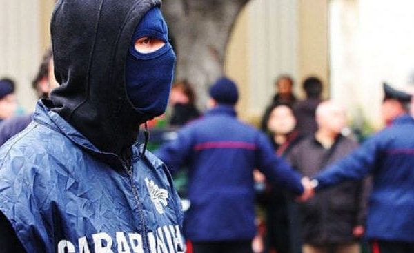 Sarno, imprenditore si ribella al pizzo: arrestate 19 persone