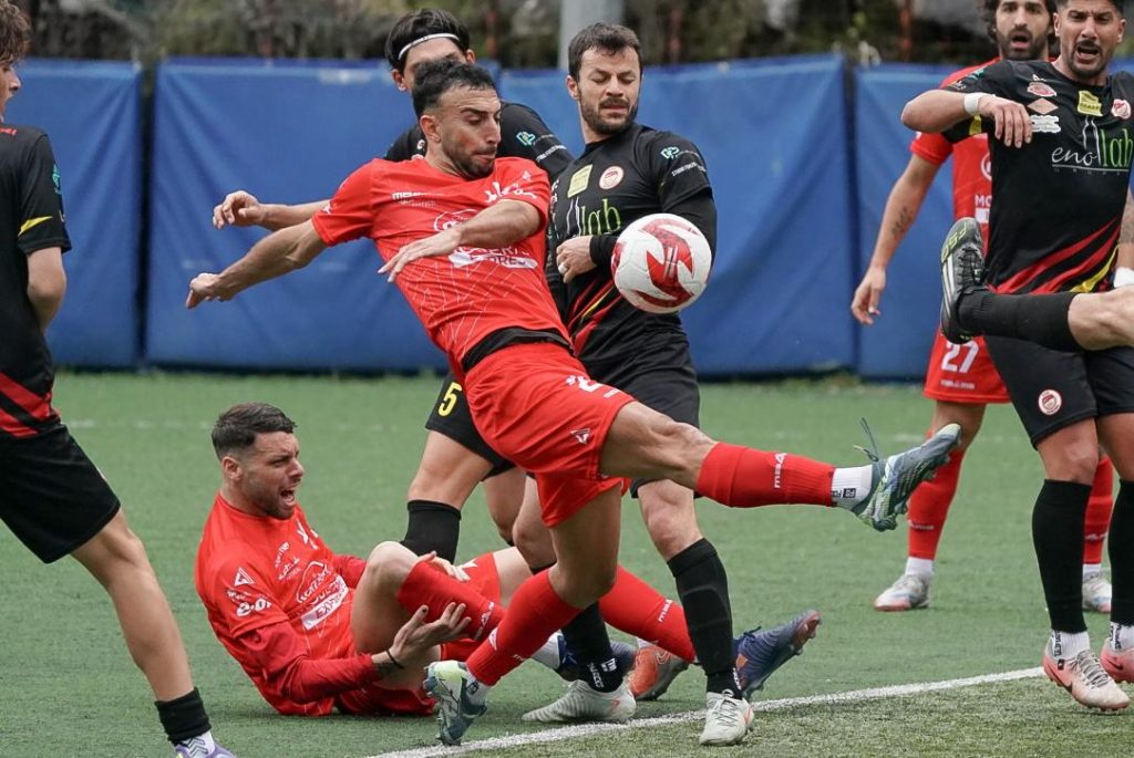 Blitz del Blitz Santa Maria, sorriso Salernum Baronissi