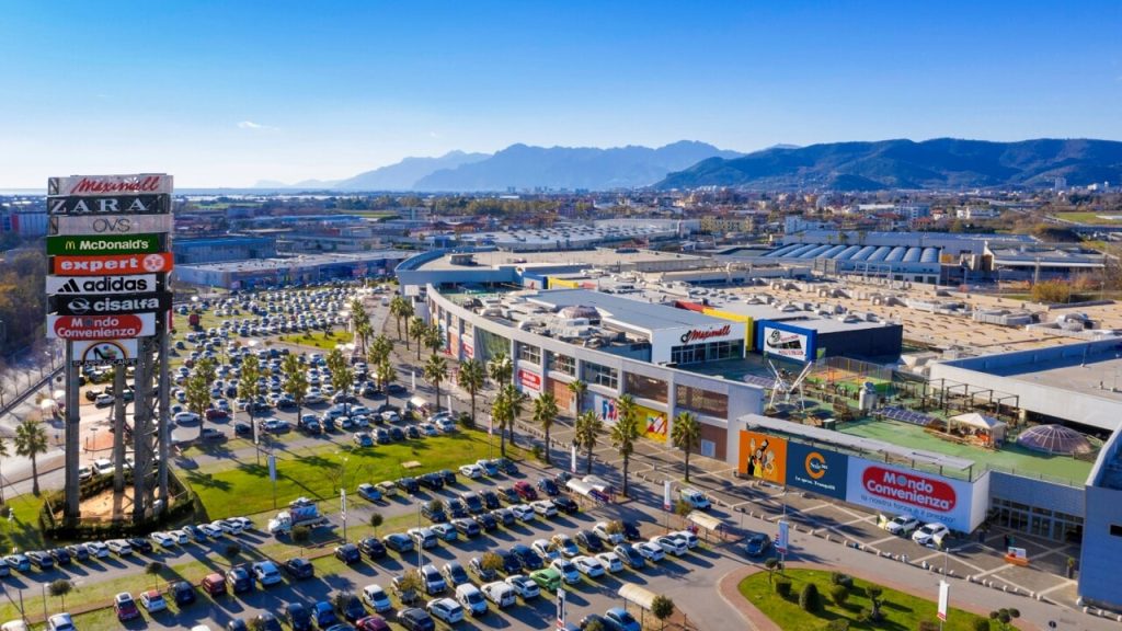 Pontecagnano Faiano, 8 marzo speciale al “Maximall” tra prevenzione e impegno sociale