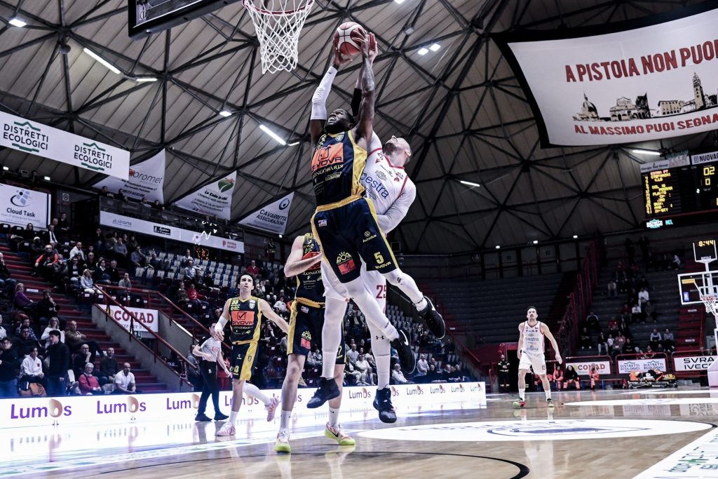 Scafati si riscatta ed espugna il parquet di Pistoia