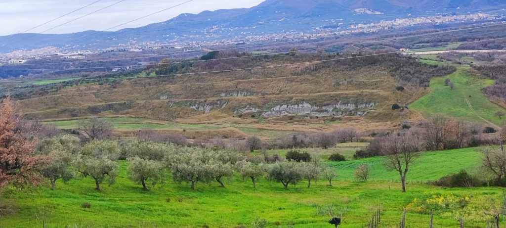 Serre, Valle della Masseria: tonnellate di rifiuti in arrivo