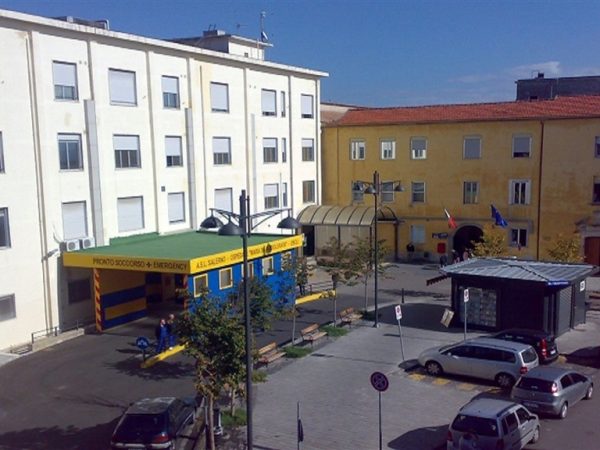 Eboli, paziente affetto dalla malattia della “Mucca Pazza”