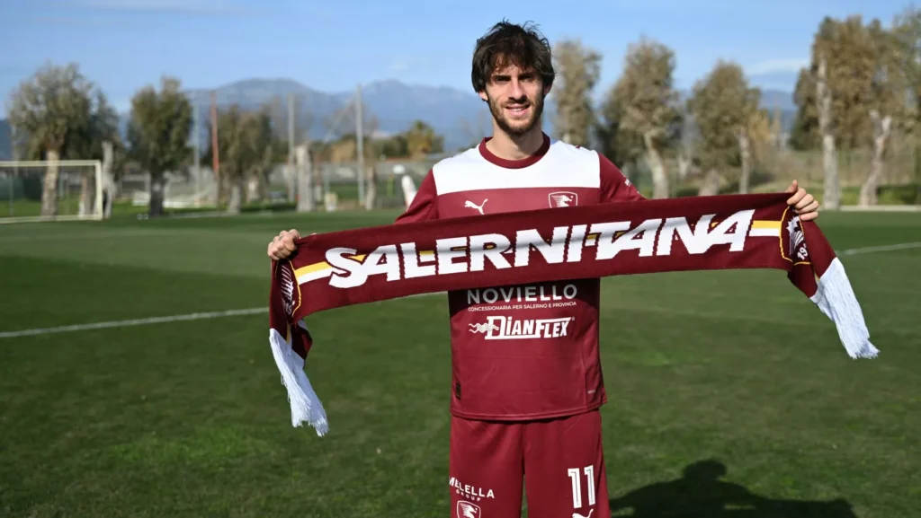 Salernitana, voglia matta Antonucci: uomo in più nei playoff