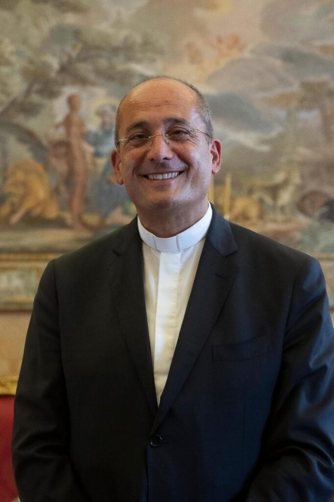 Pontecagnano, 30 anni di sacerdozio per don Antonio Pisani: musica e solidarietà per la Terra Santa