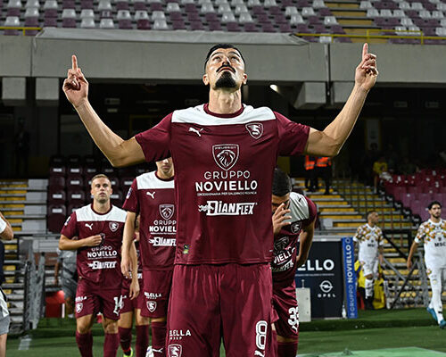 Ivan Varone: «Spero di giocare a Salerno in B»