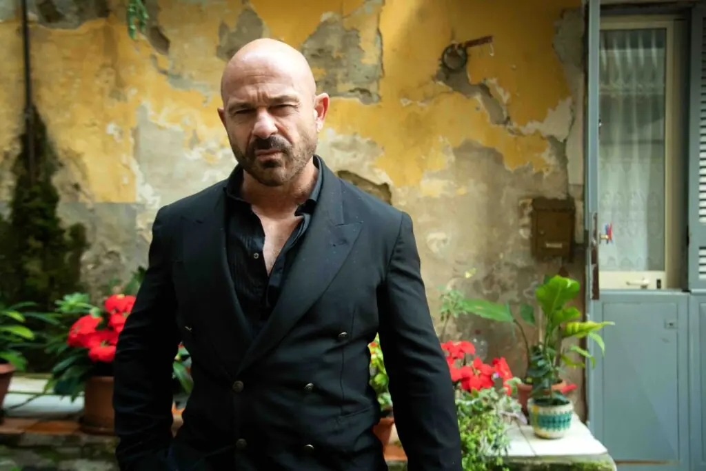 Raiz: «Noi artisti napoletani siamo eredi di Pino Daniele»