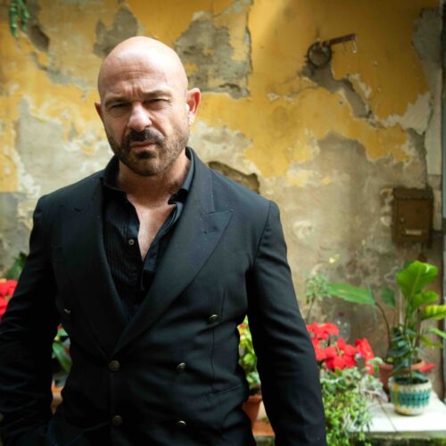 Raiz: «Noi artisti napoletani siamo eredi di Pino Daniele»