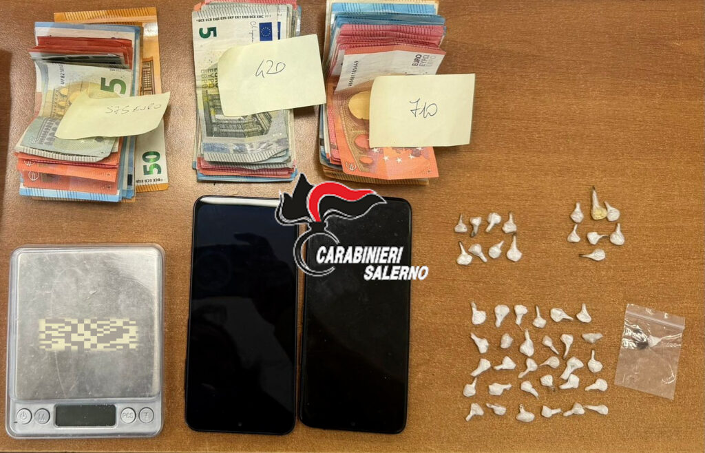 Pagani, blitz antidroga dei Carabinieri: arrestato 30enne con dosi di cocaina e crack