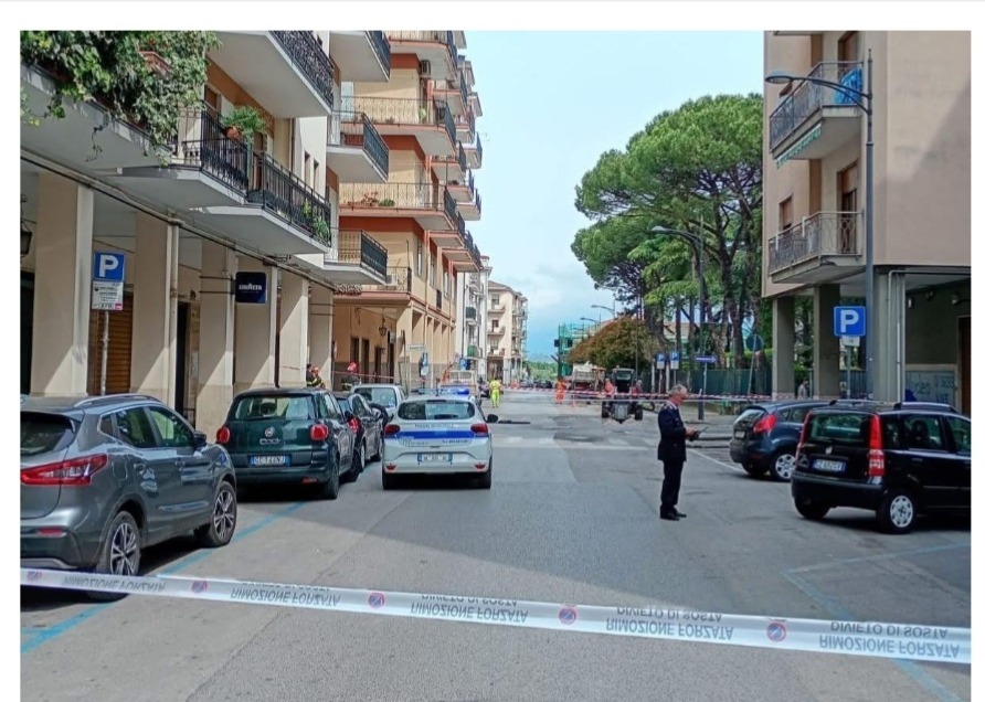 Cava de’ Tirreni, danneggiata tubatura del gas: evacuata palazzina