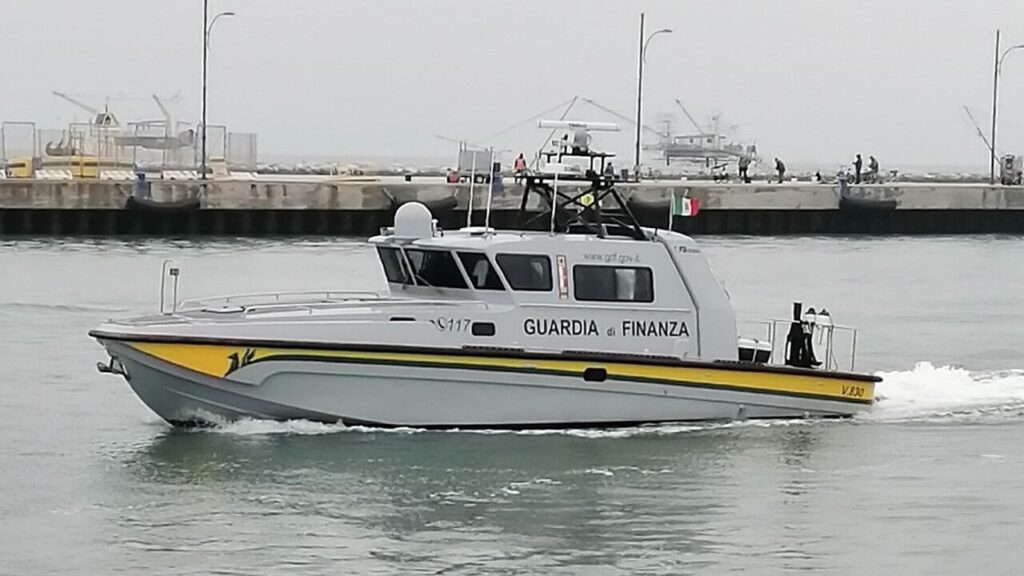 Sviluppo edilizio abusivo a Praiano: sequestrata area di 2.000 metri quadri
