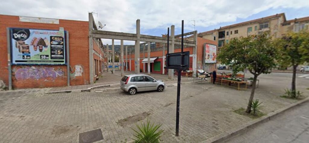 Salerno, slittano i lavori a Mariconda: «Colpa del caro carburanti»