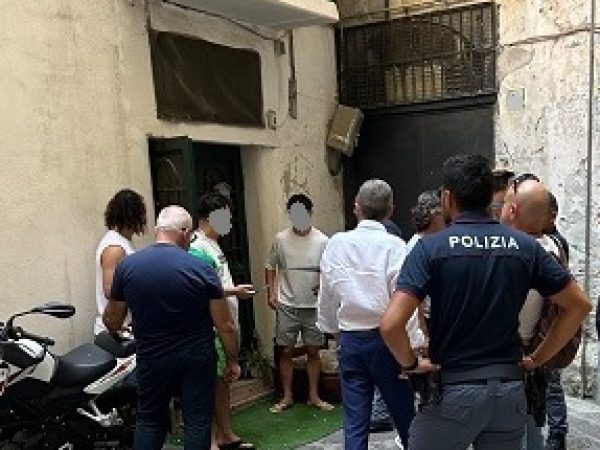 Controlli abitativi centro storico Salerno 1