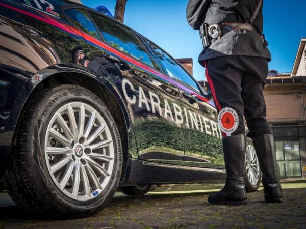 Auto carabinieri generica