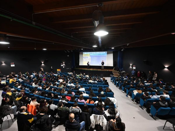 WhatsApp Image 2025-12-17 at 14.07.28