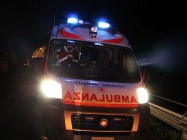 ambulanza-di-notte