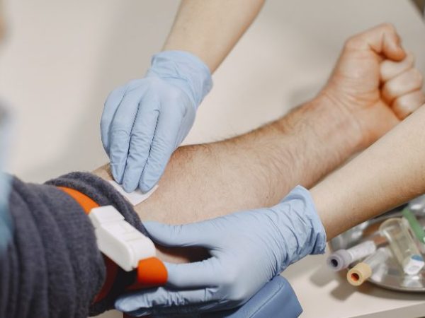 analisi-del-sangue1742209143858