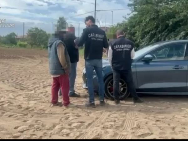 carabinieri e migranti