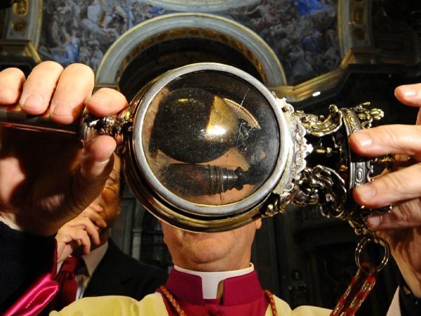 napoli-miracolo-san-gennaro
