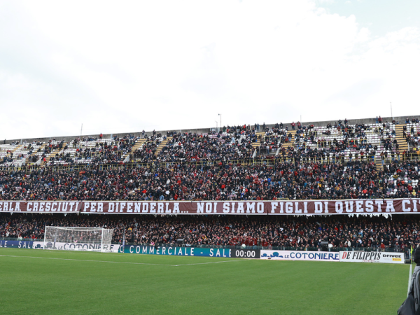 salernitana curva