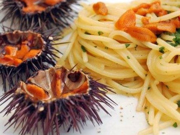 spaghetti-ricci-di-mare-ricetta-puglia