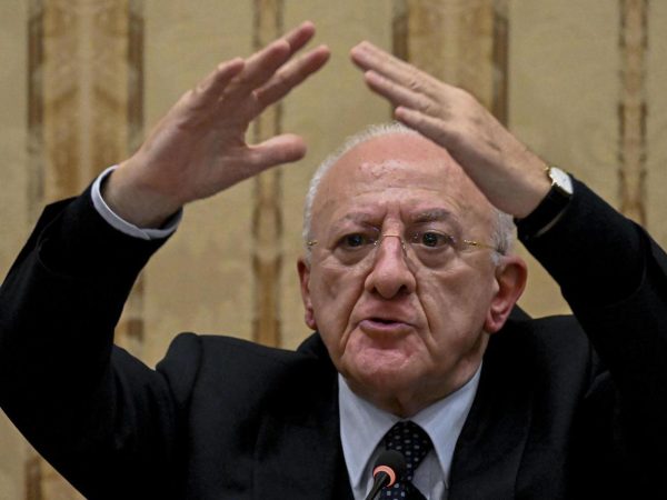 vincenzo-de-luca-75-anni-e-presidente-della-regione-campania-dal-2015